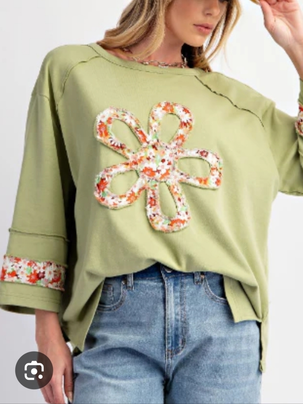EASEL-'Meadow Top' Patchwork Flower Applique Sweatshirt in Pistachio-Size Large